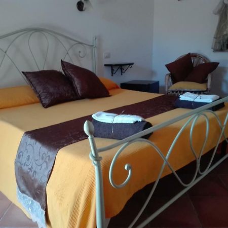 Il Vigneto B&B Gonnesa Esterno foto