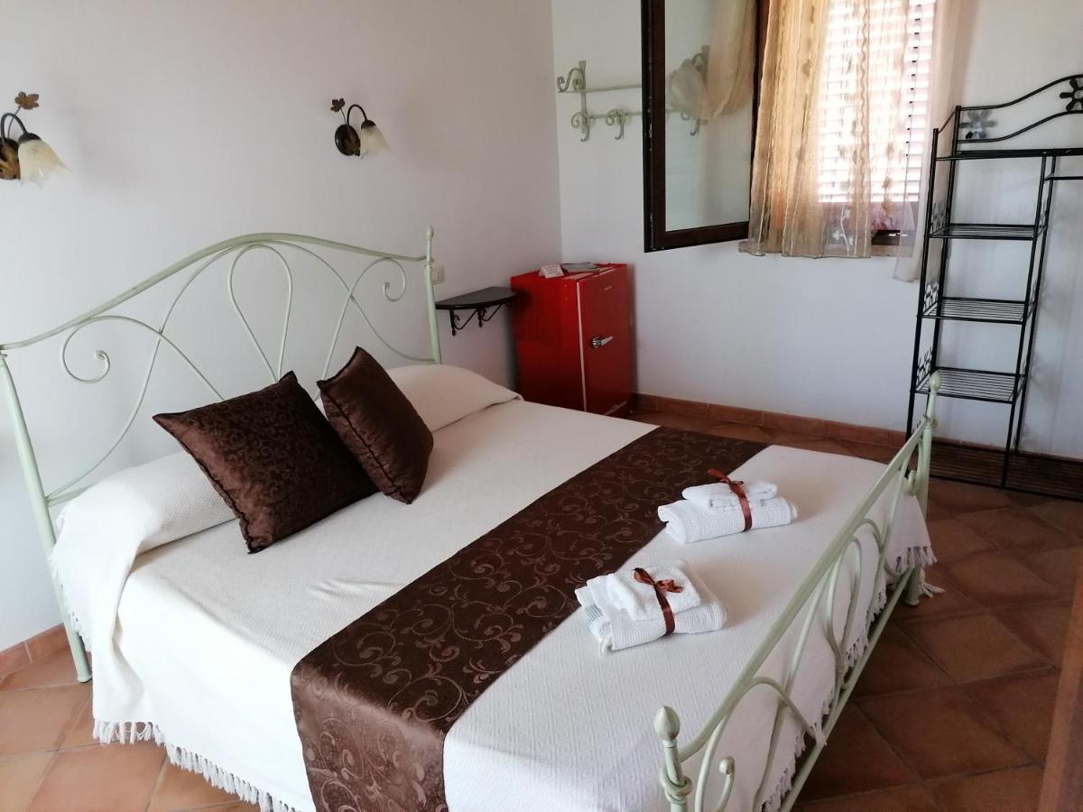 Il Vigneto B&B Gonnesa Esterno foto